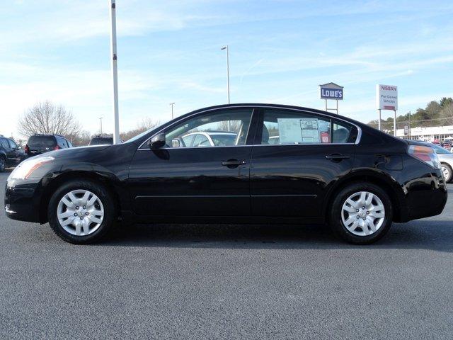 Nissan Altima 2012 photo 1