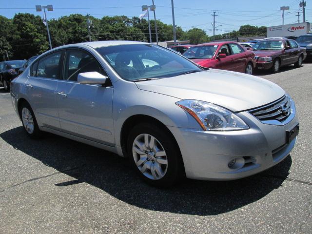 Nissan Altima 2012 photo 2