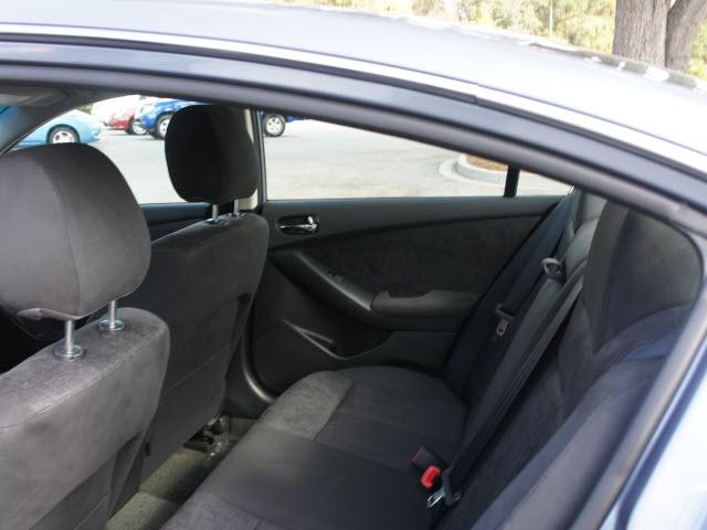 Nissan Altima 2012 photo 4