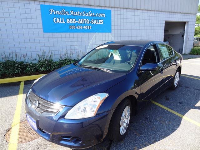 Nissan Altima 2012 photo 1