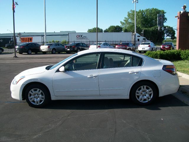 Nissan Altima 2012 photo 12