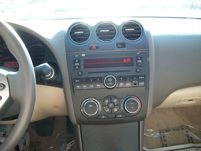 Nissan Altima 2012 photo 7