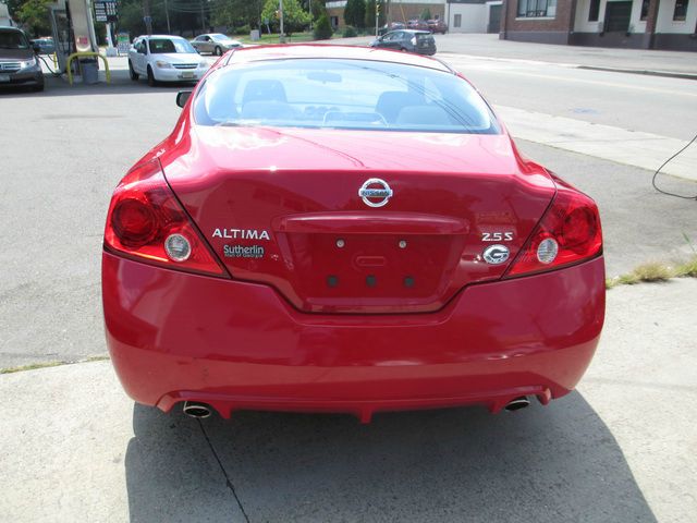 Nissan Altima 2012 photo 4
