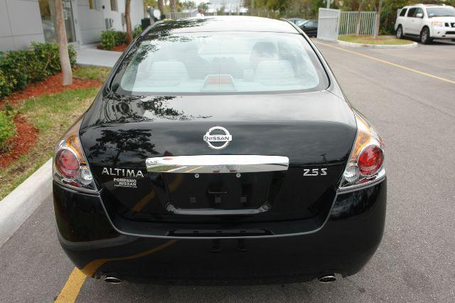 Nissan Altima 2012 photo 3