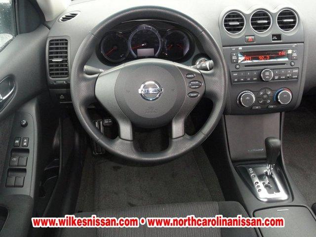 Nissan Altima 2012 photo 4