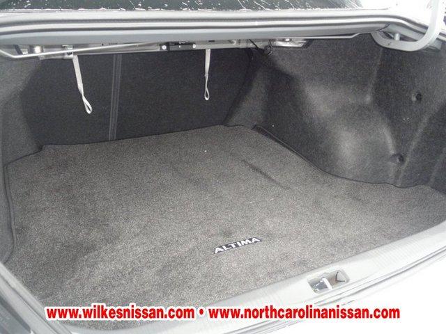 Nissan Altima 2012 photo 5