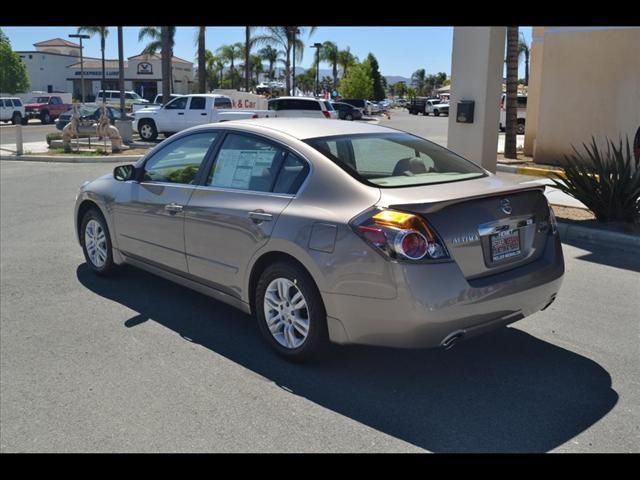 Nissan Altima 2012 photo 3