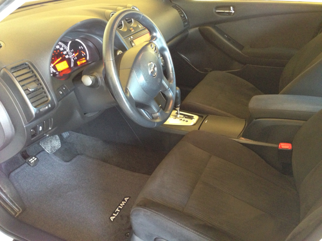 Nissan Altima 2012 photo 3