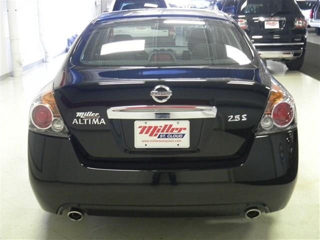 Nissan Altima 2012 photo 31