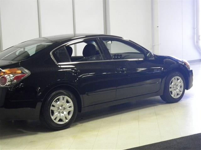 Nissan Altima 2012 photo 32