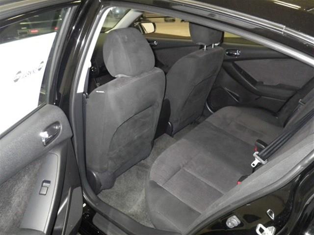 Nissan Altima 2012 photo 36