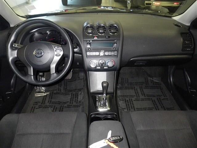 Nissan Altima 2012 photo 37