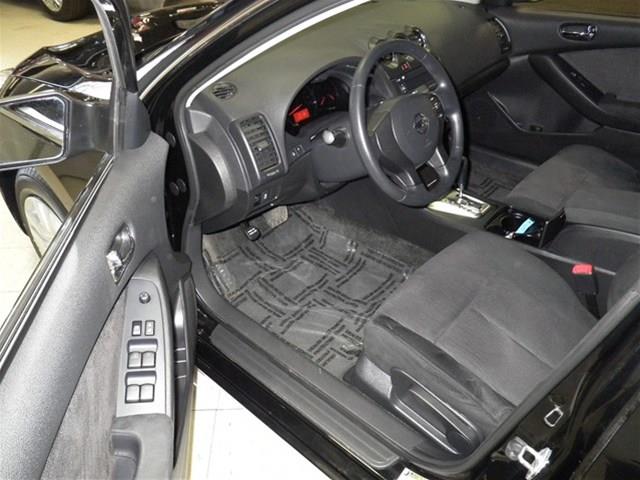 Nissan Altima 2012 photo 38