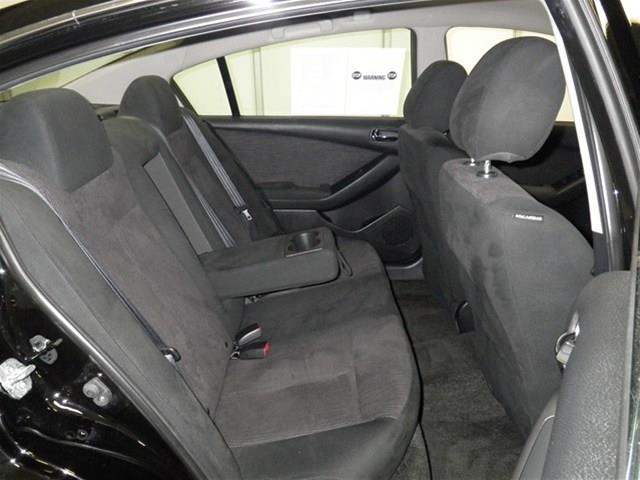 Nissan Altima 2012 photo 9
