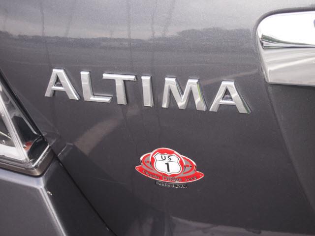 Nissan Altima 2012 photo 1