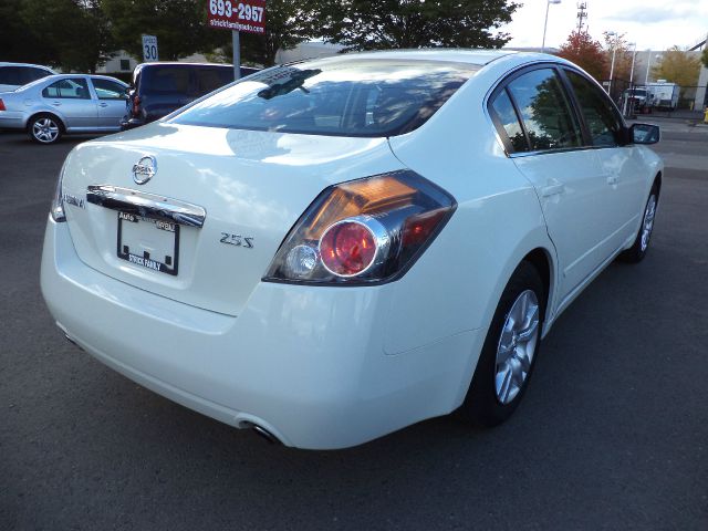 Nissan Altima 2012 photo 3