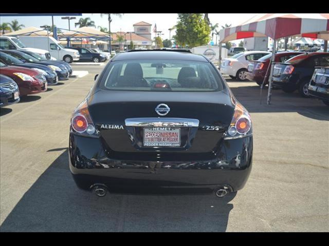 Nissan Altima 2012 photo 3