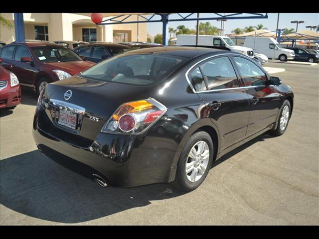 Nissan Altima 2012 photo 4