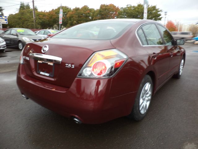 Nissan Altima 2012 photo 2