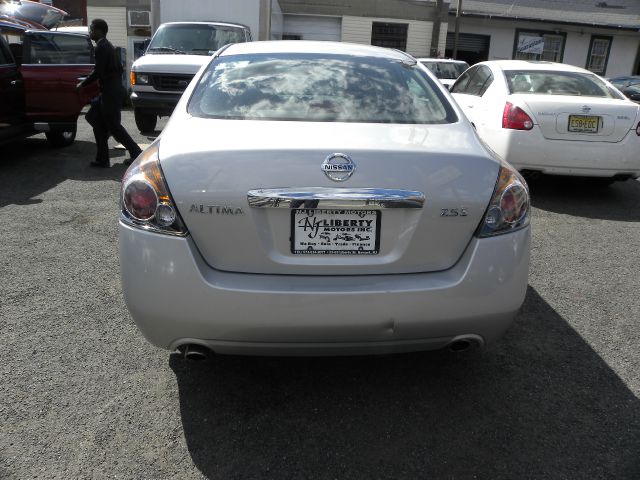 Nissan Altima 2012 photo 4