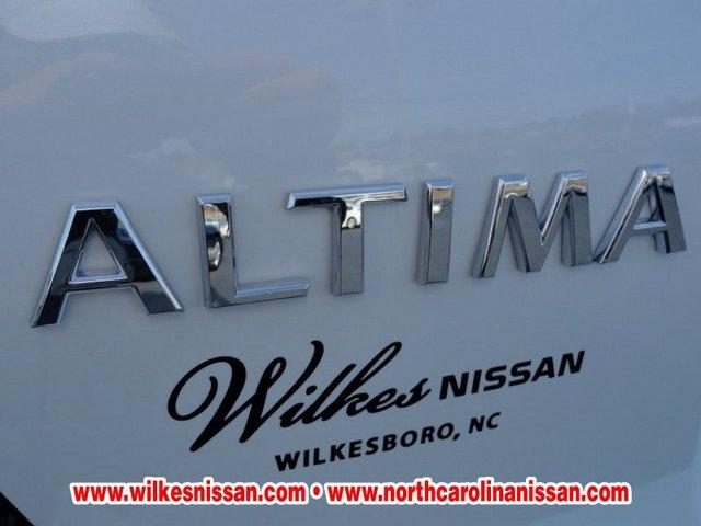Nissan Altima 2012 photo 5