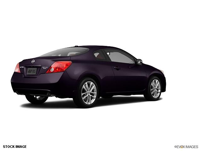 Nissan Altima 2012 photo 1