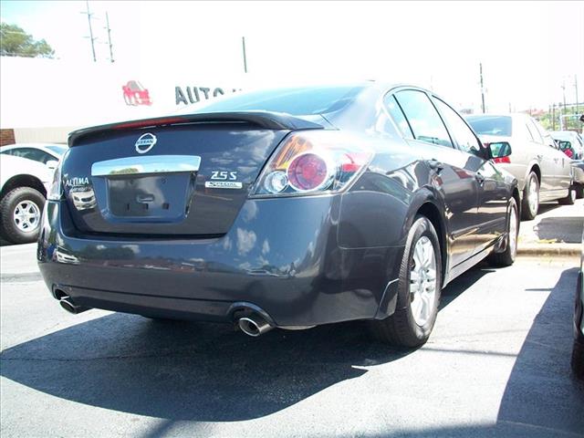 Nissan Altima 2012 photo 1