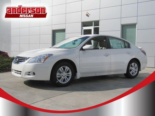 Nissan Altima Pickupslt Quad Cab SWB 4WD 4x4 Truck Sedan
