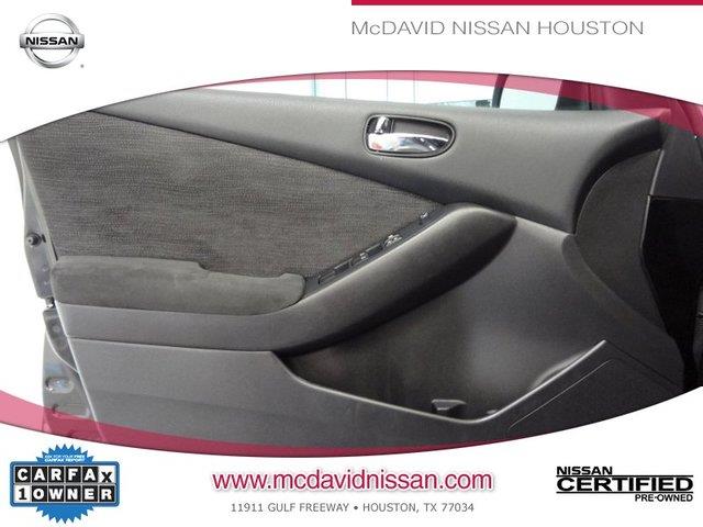 Nissan Altima 2012 photo 17