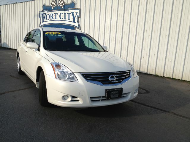 Nissan Altima 2012 photo 3