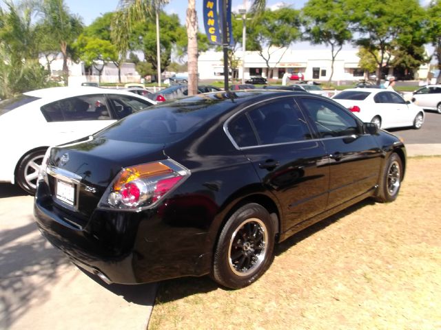 Nissan Altima 2012 photo 4