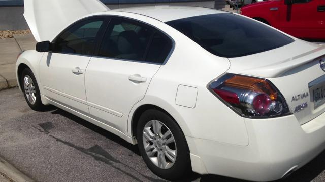 Nissan Altima 2012 photo 1