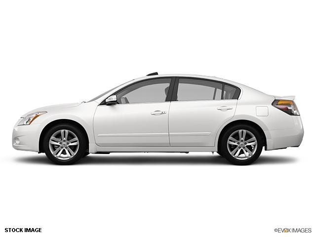 Nissan Altima 2012 photo 2