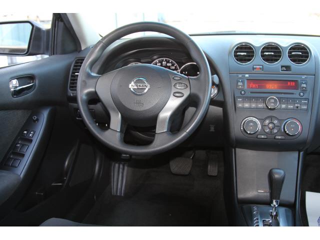 Nissan Altima 2012 photo 4