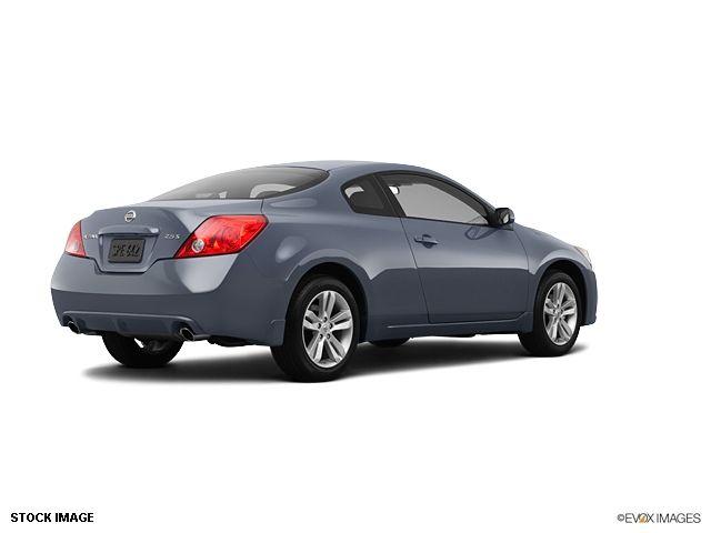 Nissan Altima 2012 photo 1