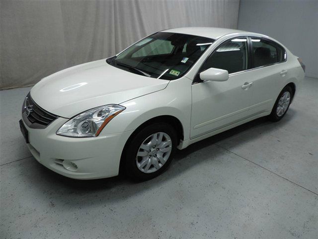 Nissan Altima 2012 photo 3
