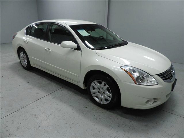 Nissan Altima 2012 photo 4