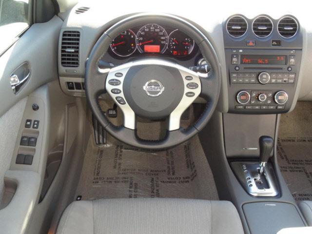 Nissan Altima 2012 photo 4