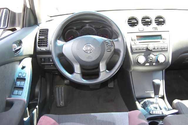 Nissan Altima 2012 photo 4