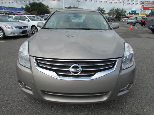 Nissan Altima 2012 photo 1