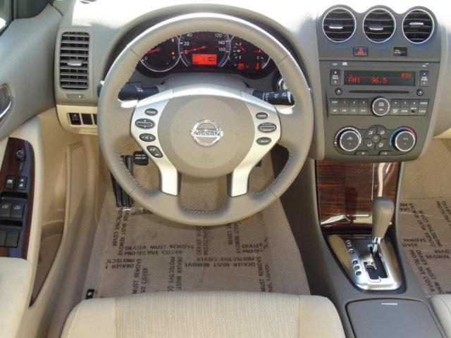 Nissan Altima 2012 photo 4