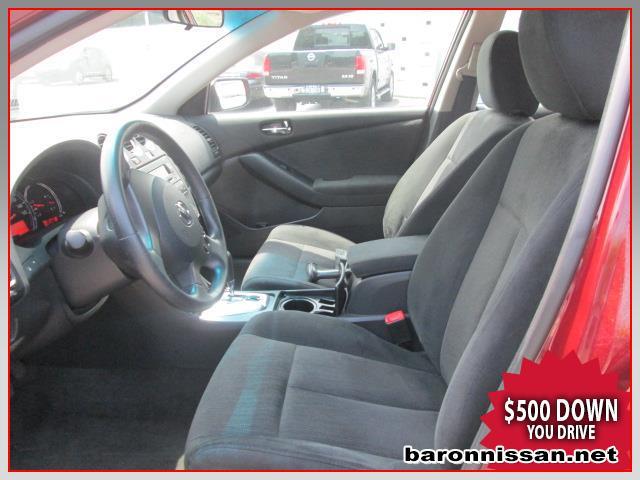Nissan Altima 2012 photo 14