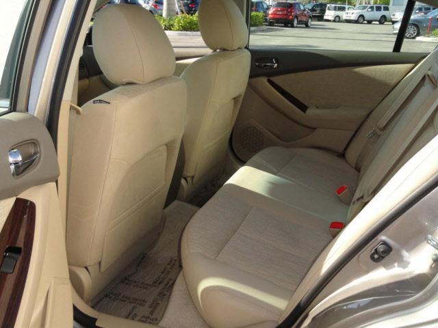 Nissan Altima 2012 photo 3