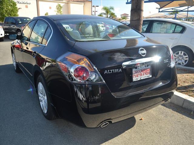 Nissan Altima 2012 photo 3