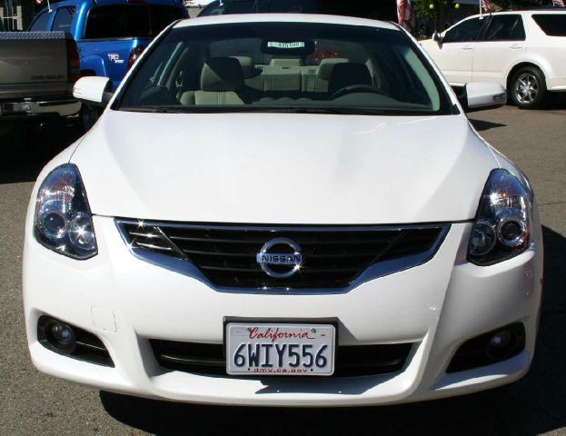 Nissan Altima 2012 photo 3
