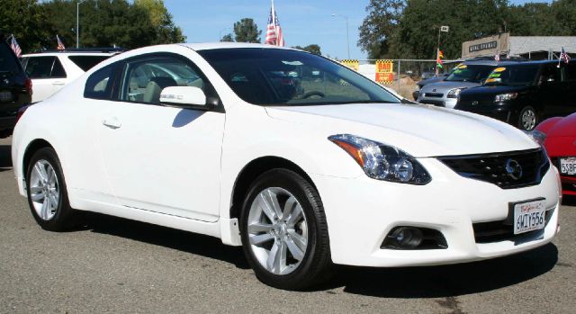 Nissan Altima 2012 photo 4