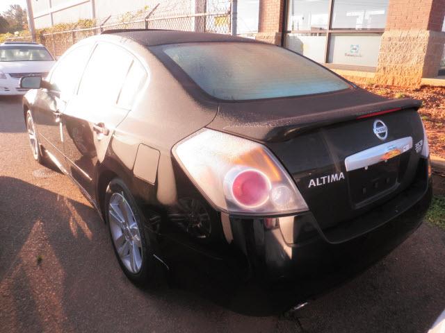 Nissan Altima 2012 photo 1