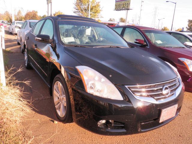 Nissan Altima 2012 photo 3