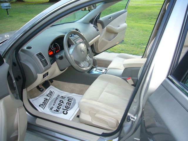 Nissan Altima 2012 photo 14