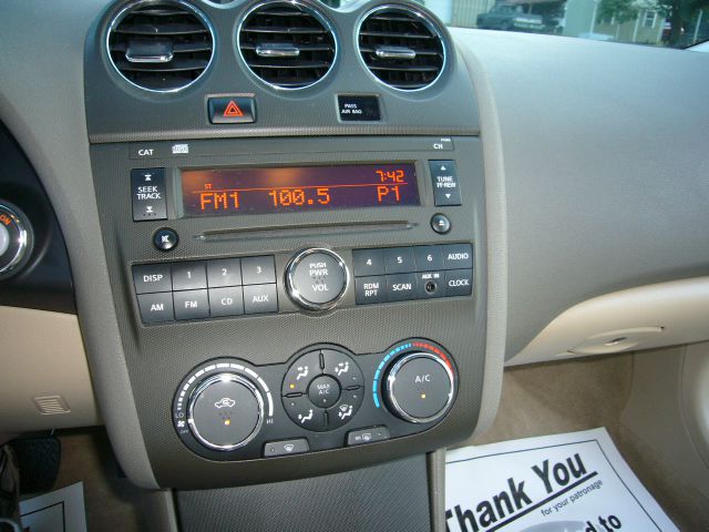 Nissan Altima 2012 photo 15